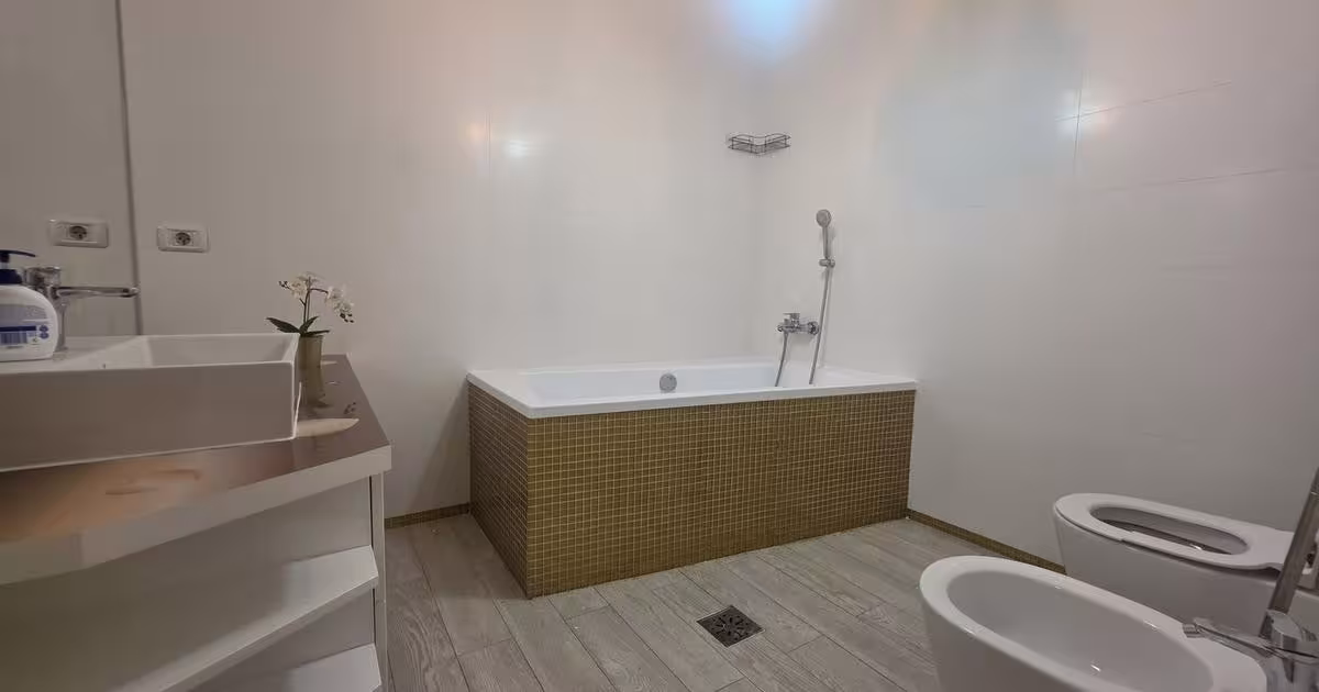 Apartament decomandat cu 3 camere în zona Barbu Văcărescu, Sector 2