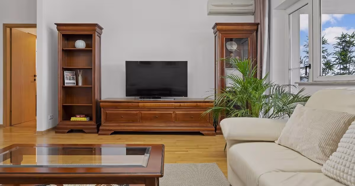 Apartament decomandat cu 3 camere în zona Tei, Sector 2