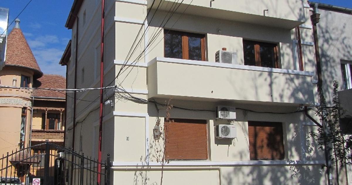 Apartament semidecomandat cu 4 camere în zona Calea Călărașilor, Sector 3