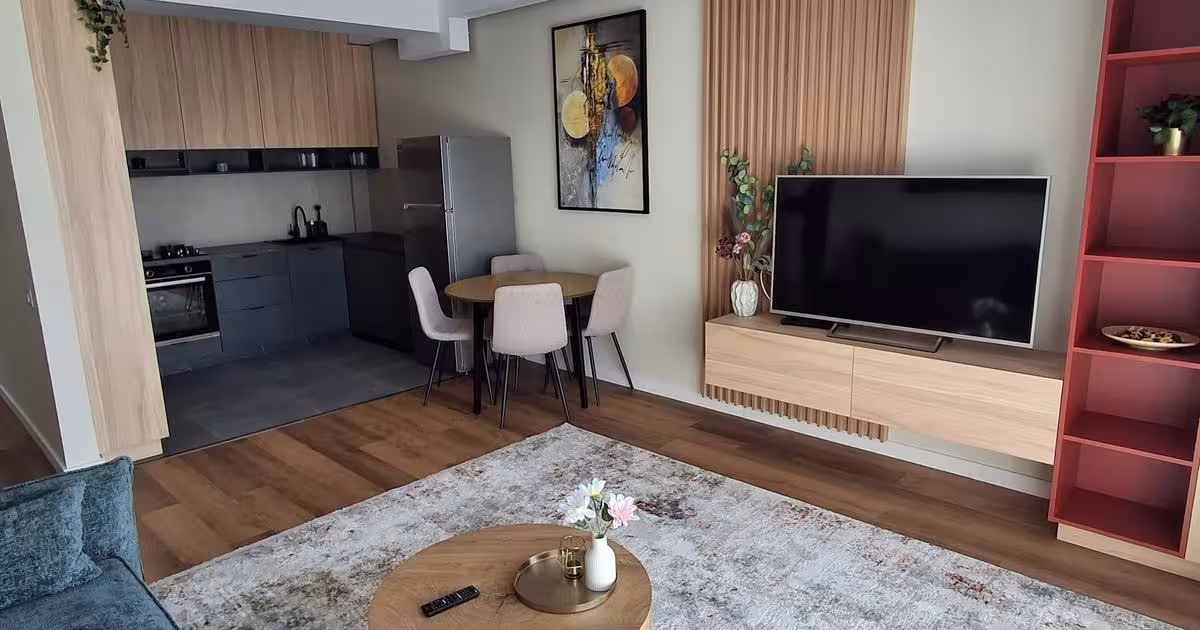 Apartament semidecomandat cu 2 camere în zona Decebal, Sector 3