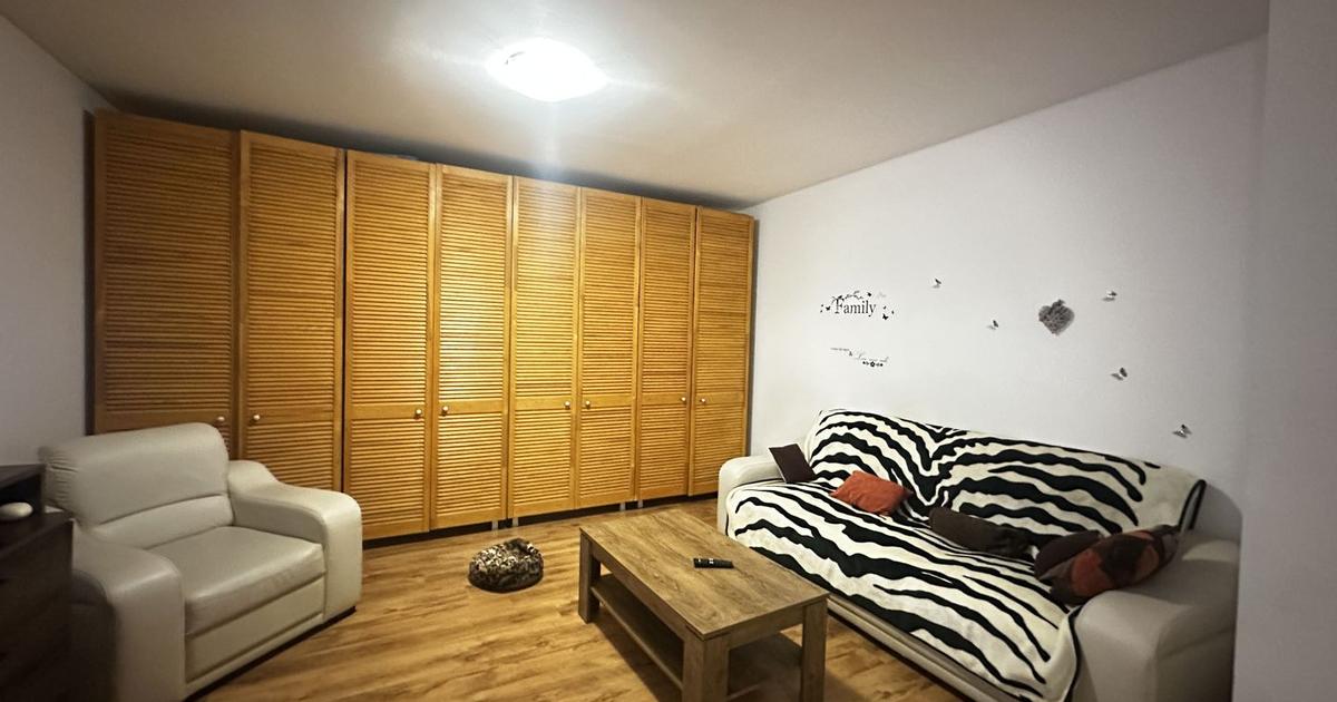 Apartament semidecomandat cu 2 camere în zona Titan, Sector 3