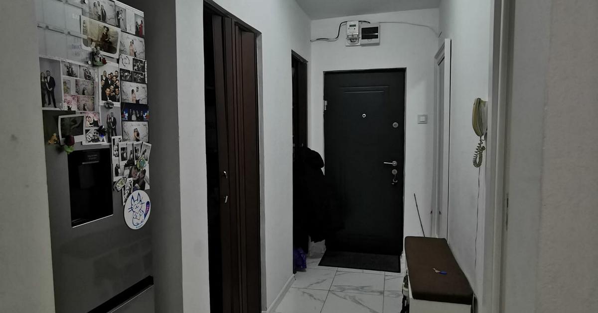 Apartament semidecomandat cu 2 camere în zona Alexandru Obregia, Sector 4