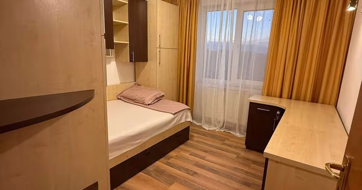 Apartament semidecomandat cu 3 camere în zona Apărătorii Patriei, Sector 4