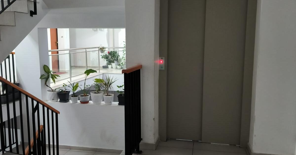 Apartament decomandat cu 2 camere în zona Berceni, Sector 4