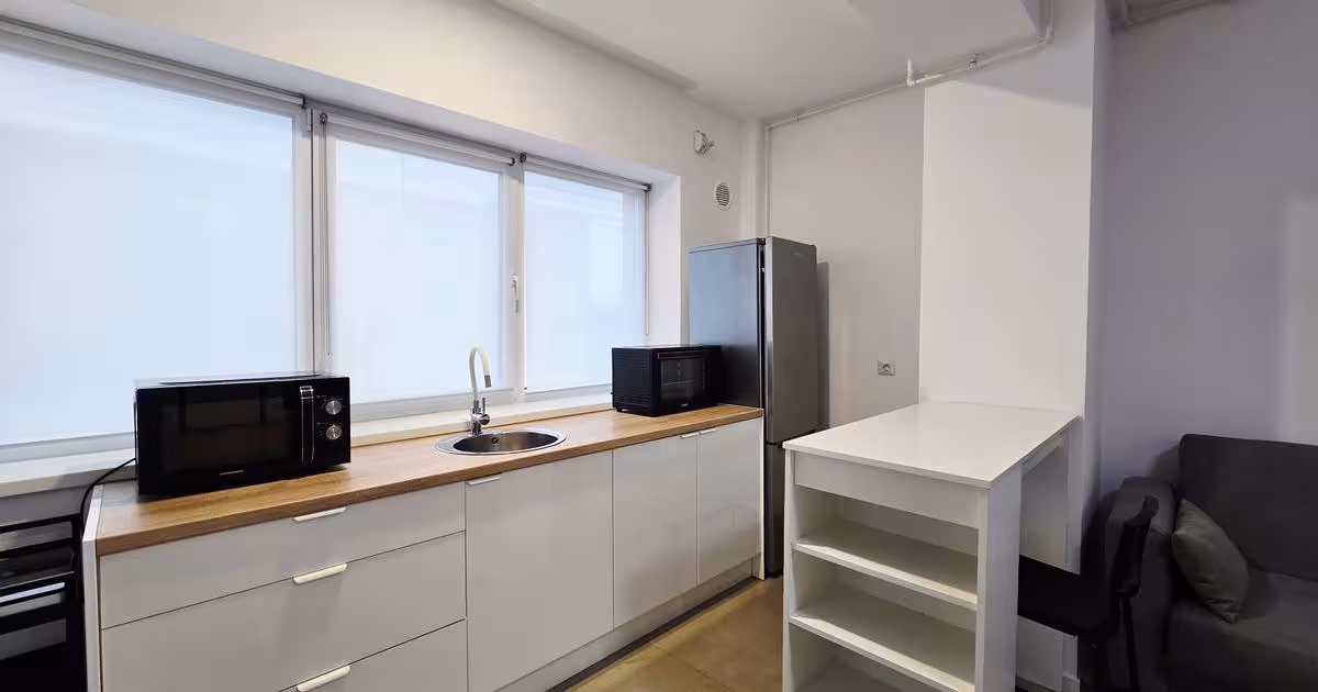 Apartament decomandat cu 2 camere în zona 13 Septembrie, Sector 5