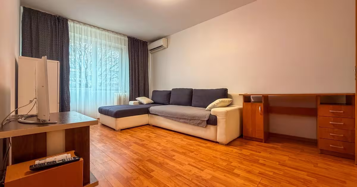 Apartament semidecomandat cu 3 camere în zona Uverturii, Sector 6