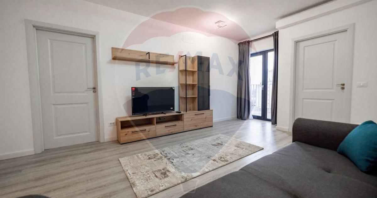 Apartament decomandat cu 3 camere în zona Central, Suceava