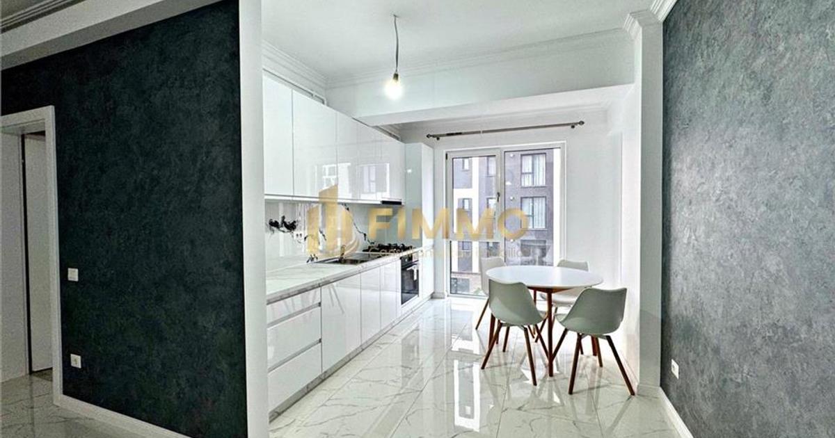 Apartament semidecomandat cu 3 camere în zona Est, Suceava