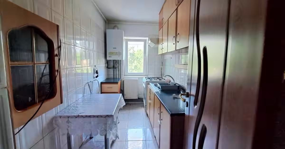 Apartament decomandat cu 2 camere în zona Micro 8, Târgoviște preț 1.650 RON / lună