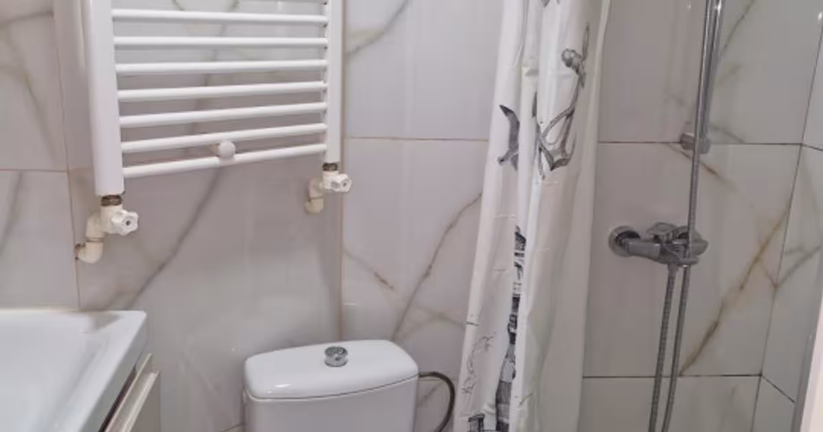 Apartament semidecomandat cu 2 camere în Târgu Ocna
