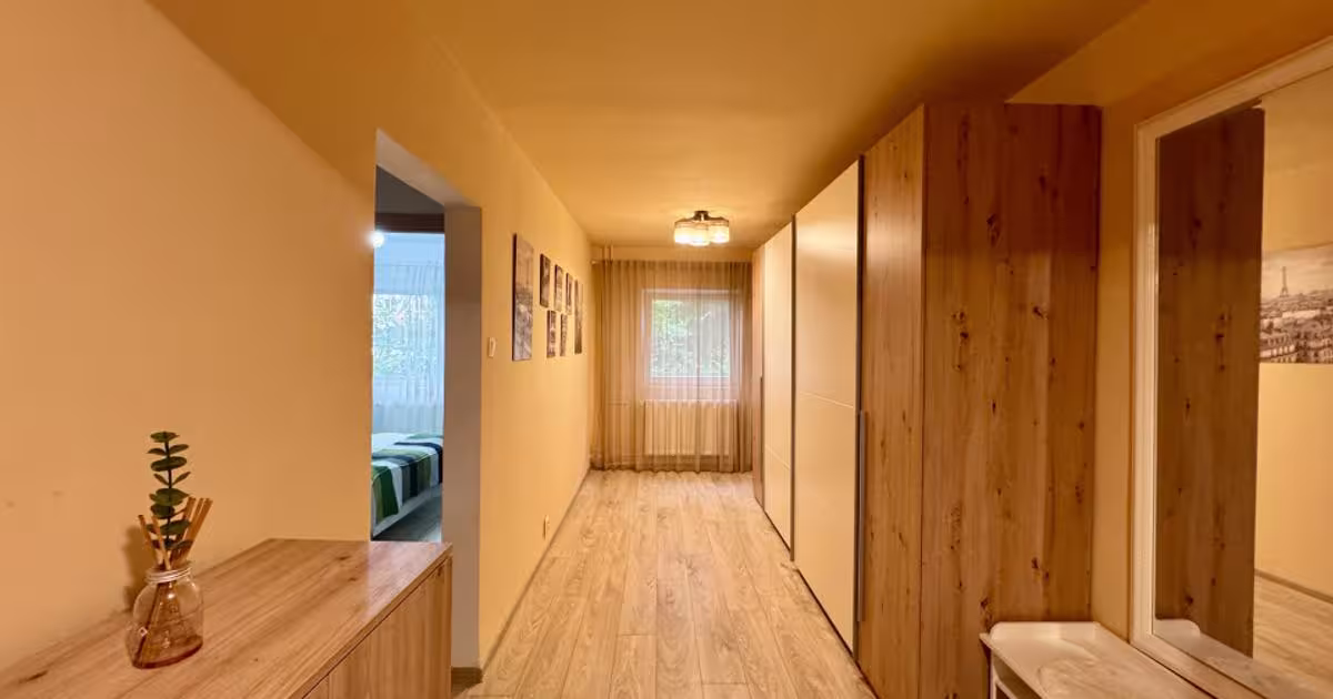 Apartament decomandat cu 3 camere în zona Lipovei, Timișoara