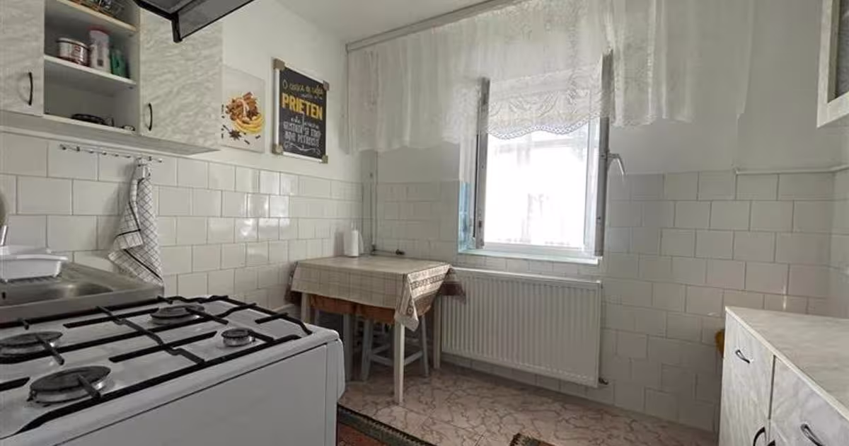 Apartament decomandat cu 3 camere în zona E3, Tulcea