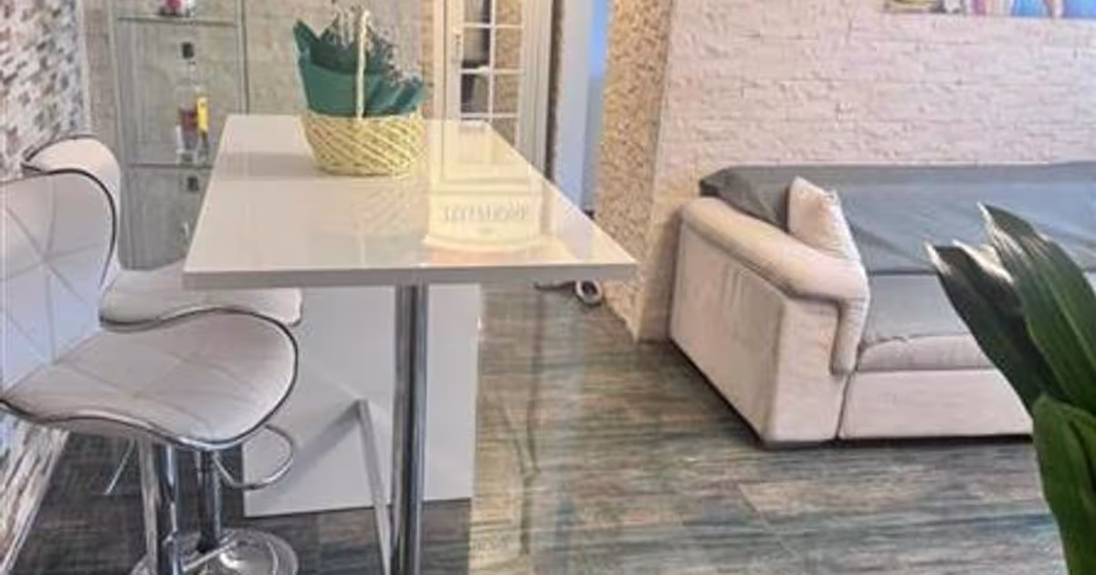 Apartament semidecomandat cu 2 camere în zona Central, Ultracentral