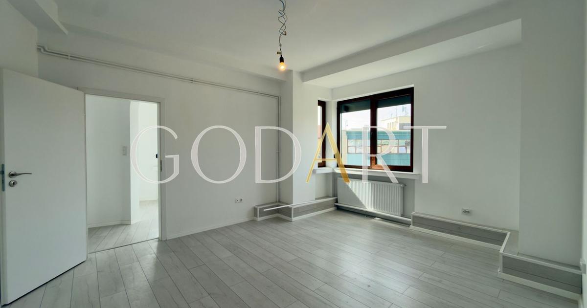 Apartament decomandat cu 5 camere în zona Universitate, Ultracentral