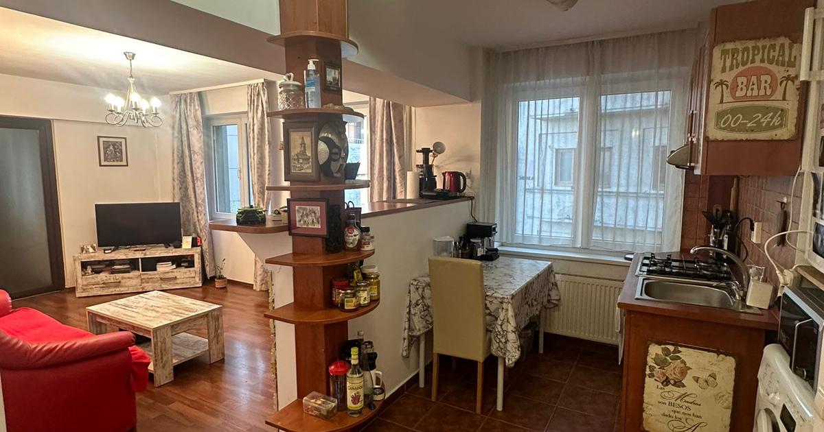 Apartament semidecomandat cu 2 camere în zona Universitate, Ultracentral