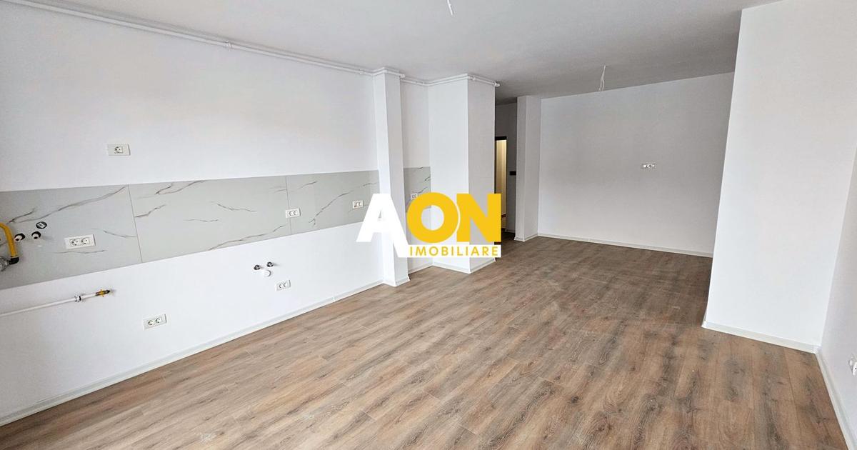 Apartament decomandat cu 3 camere în zona Central, Alba Iulia