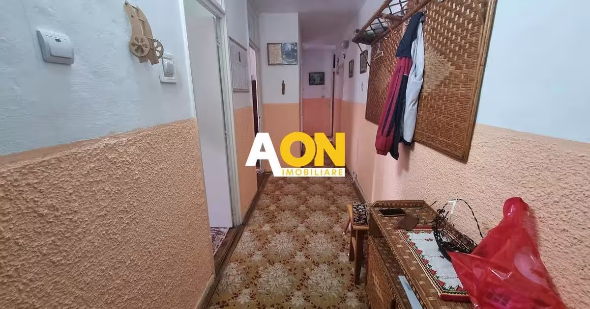 Apartament decomandat cu 4 camere în zona Central, Alba Iulia