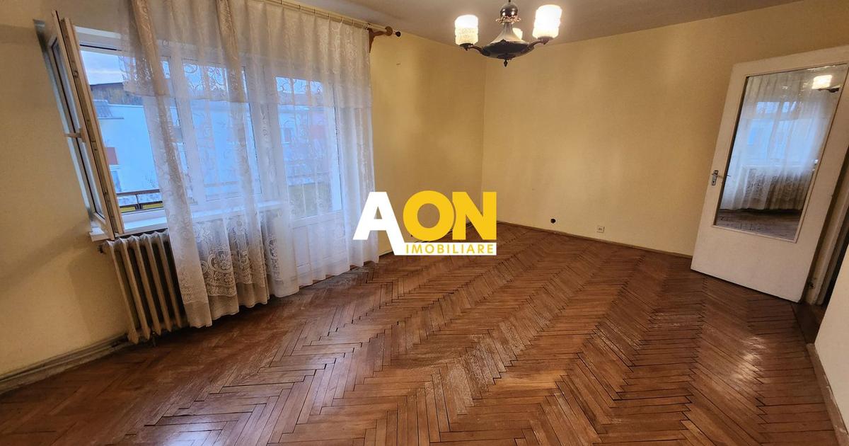 Apartament decomandat cu 3 camere în zona Cetate, Alba Iulia