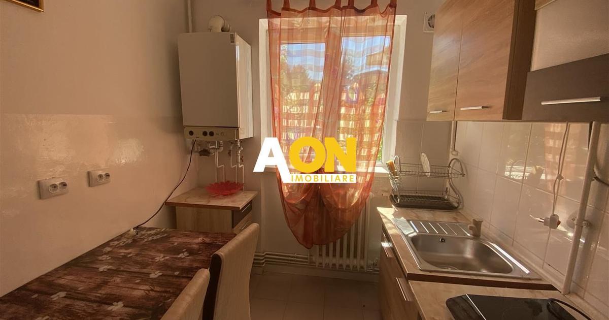 Apartament decomandat cu 3 camere în zona Cetate, Alba Iulia