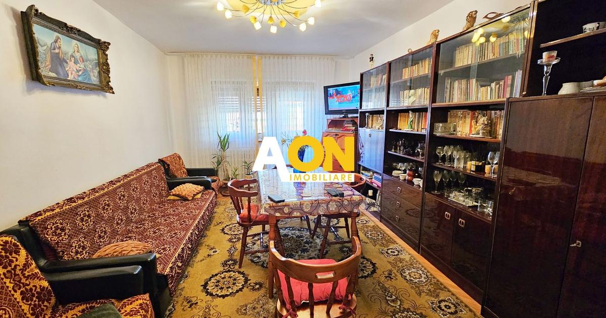 Apartament decomandat cu 3 camere în zona Cetate, Alba Iulia
