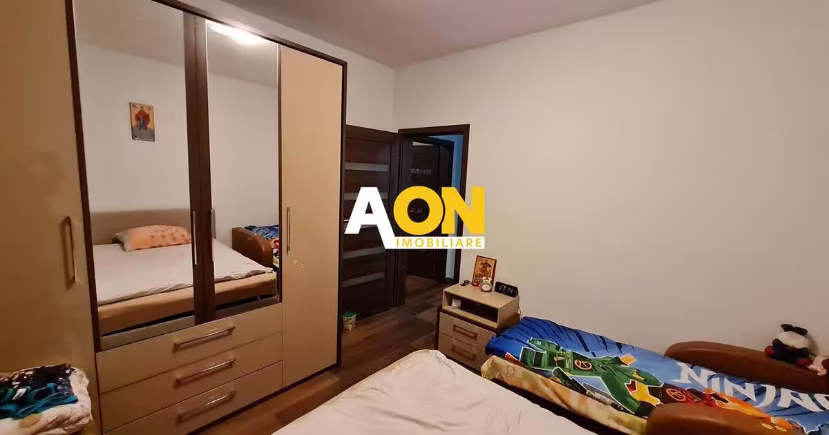 Apartament decomandat cu 3 camere în zona Sud, Alba Iulia