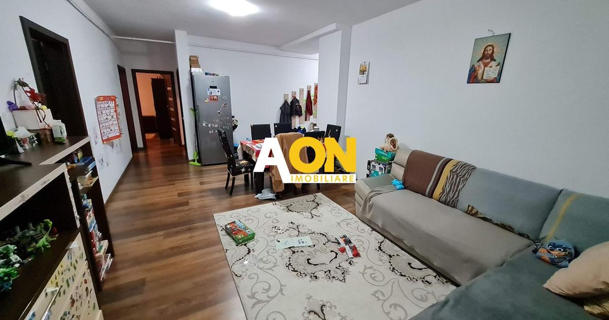 Apartament decomandat cu 3 camere în zona Sud, Alba Iulia