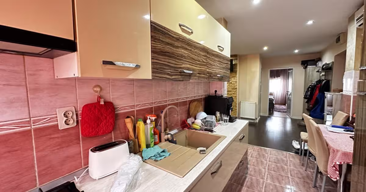 Apartament decomandat cu 3 camere în zona Tolstoi, Alba Iulia