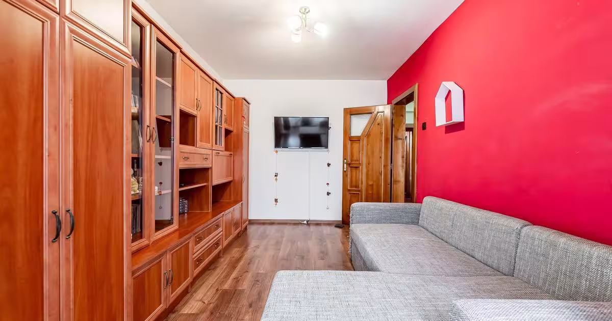 Apartament decomandat cu 3 camere în zona Alfa, Arad