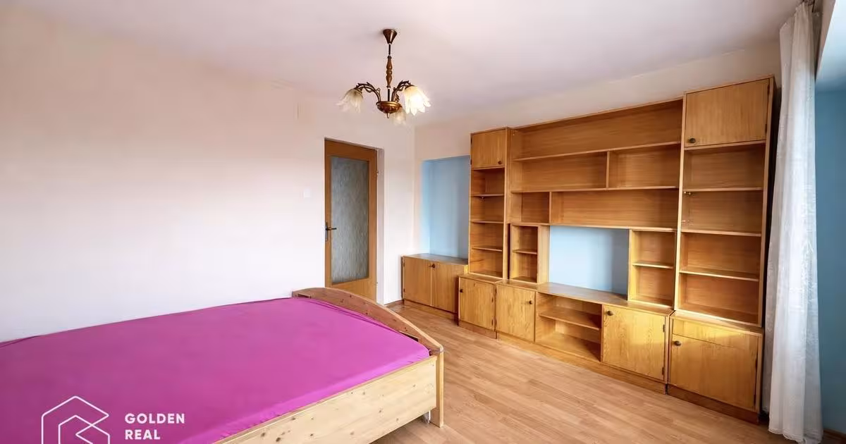 Apartament decomandat cu 4 camere în zona Alfa, Arad