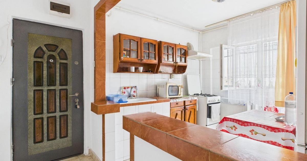 Apartament decomandat cu 2 camere în zona Aradul Nou, Arad