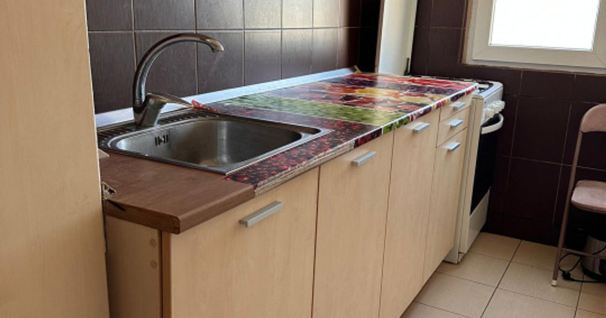 Apartament semidecomandat cu 2 camere în zona Aurel Vlaicu, Arad