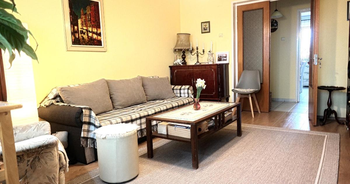 Apartament decomandat cu 5 camere în zona Aurel Vlaicu, Arad