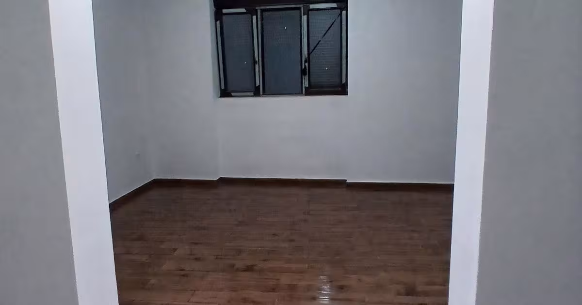 Apartament semidecomandat cu 3 camere în zona Boul Roșu, Arad
