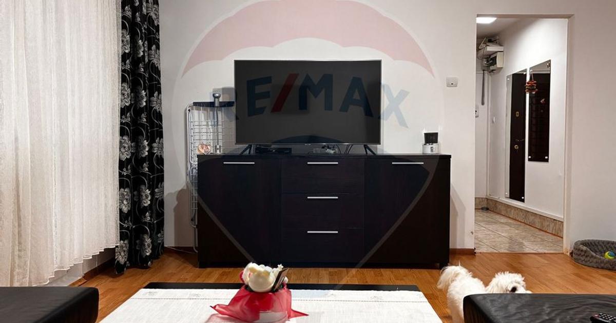 Apartament semidecomandat cu 2 camere în zona Central, Arad