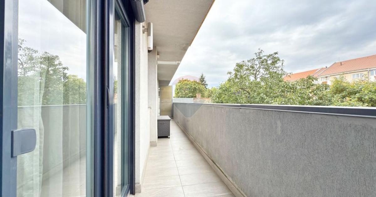 Apartament decomandat cu 2 camere în zona Central, Arad