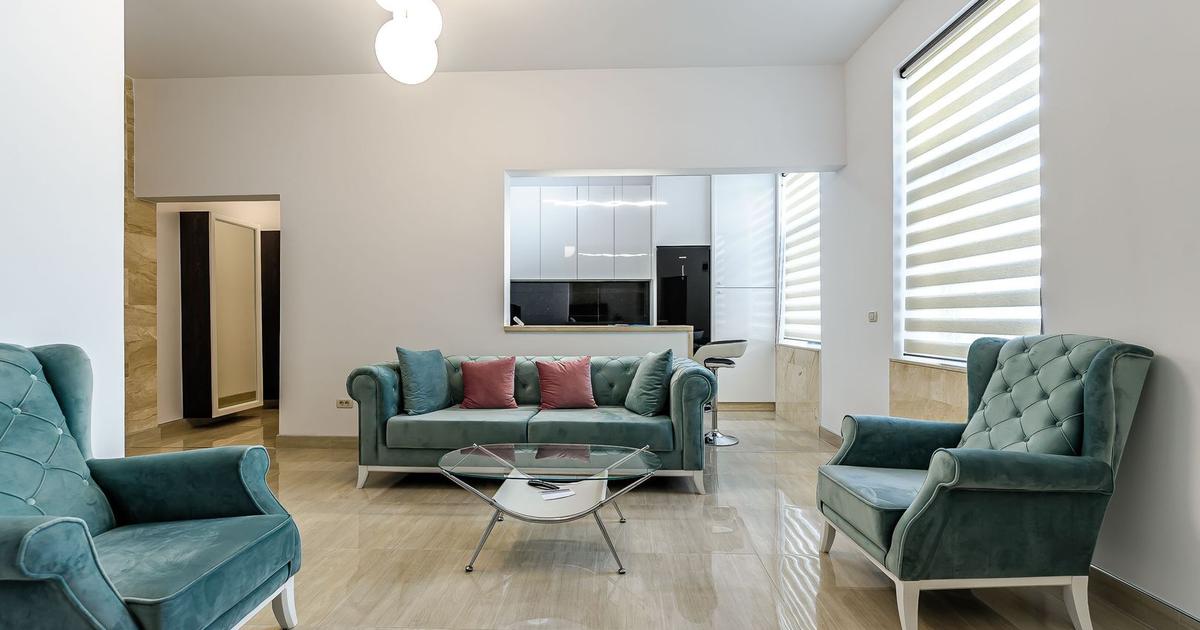 Apartament decomandat cu 3 camere în zona Central, Arad