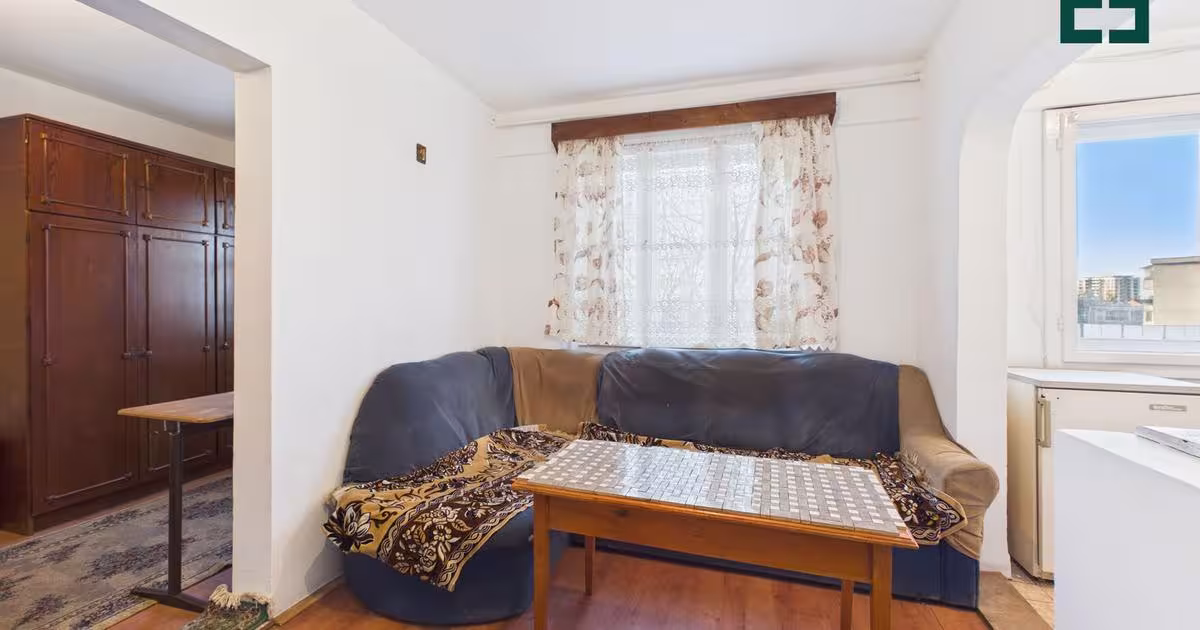 Apartament decomandat cu 2 camere în zona Intim, Arad
