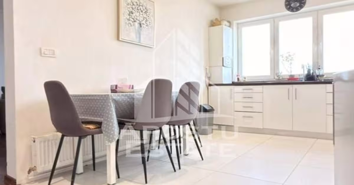Apartament decomandat cu 2 camere în zona Intim, Arad