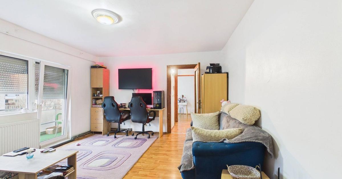 Apartament semidecomandat cu 3 camere în zona Micălaca, Arad