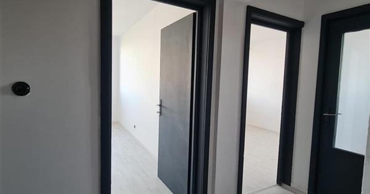 Apartament decomandat cu 2 camere în zona Podgoria, Arad
