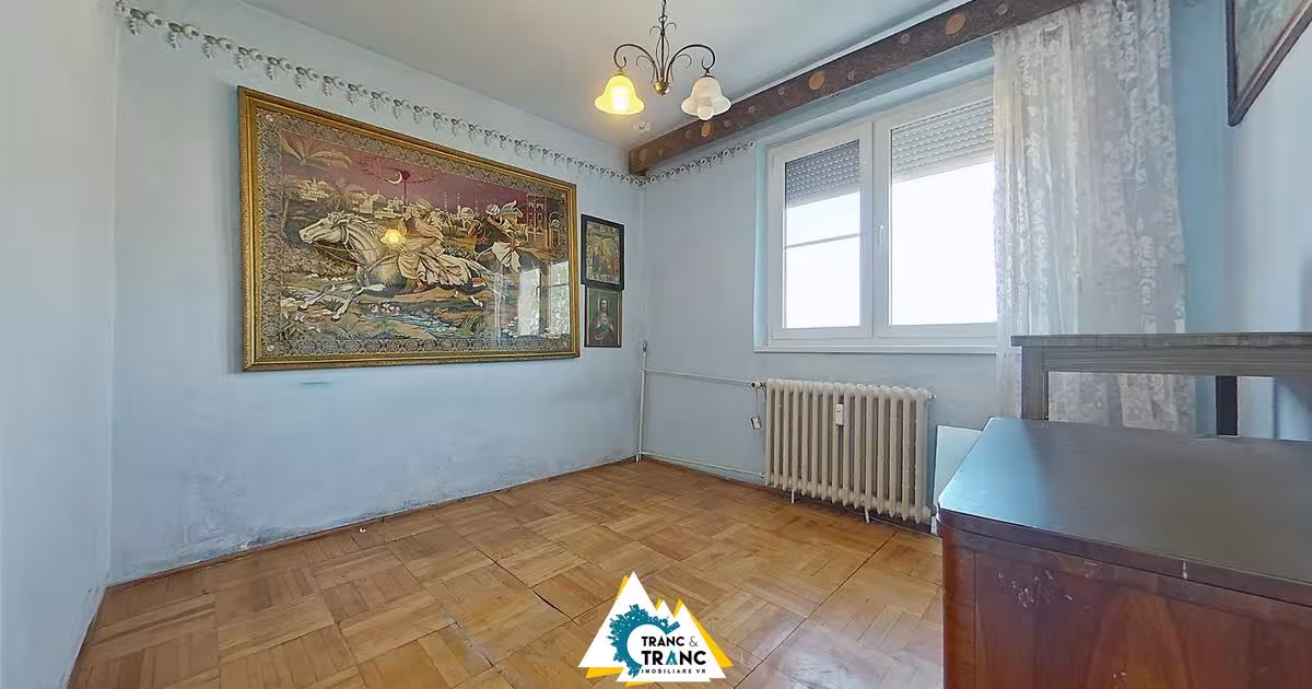 Apartament decomandat cu 4 camere în zona Podgoria, Arad