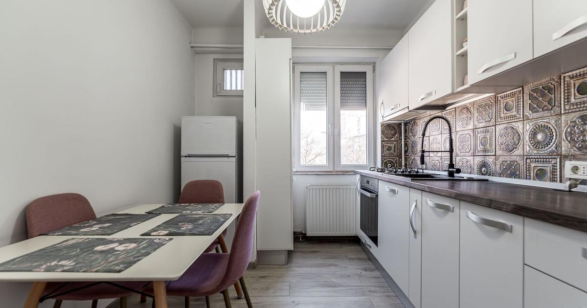 Apartament decomandat cu 2 camere în zona Podgoria, Arad