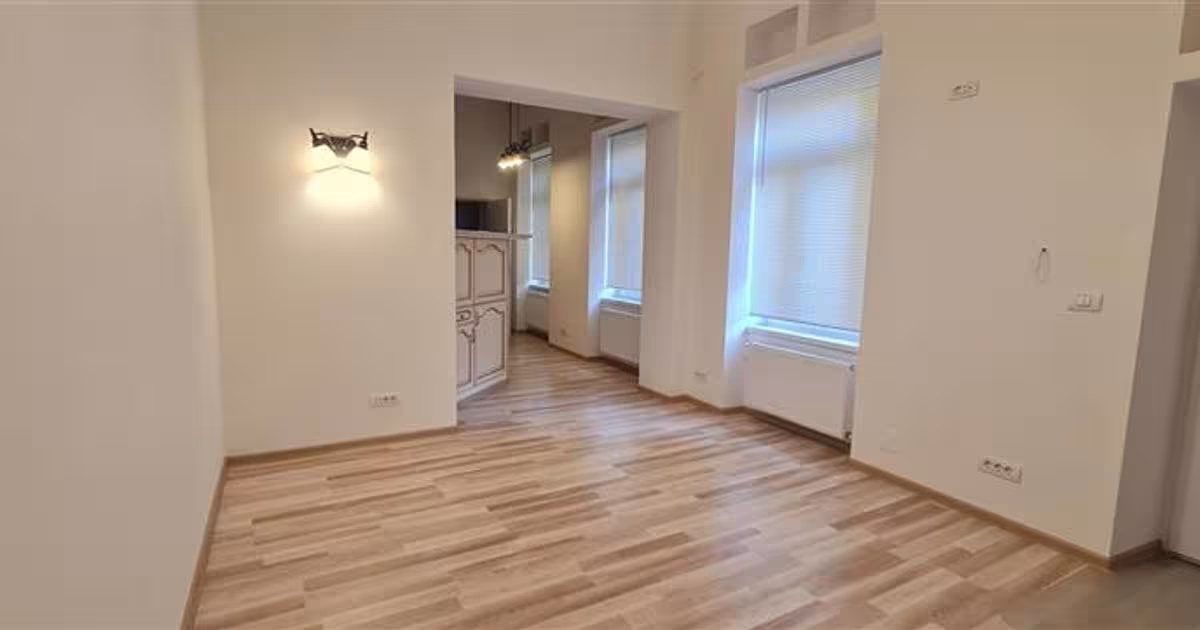 Apartament decomandat cu 3 camere în zona Ultracentral, Arad
