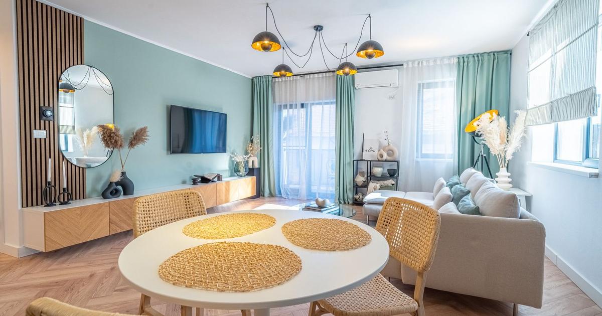 Apartament semidecomandat cu 2 camere în zona Ultracentral, Arad