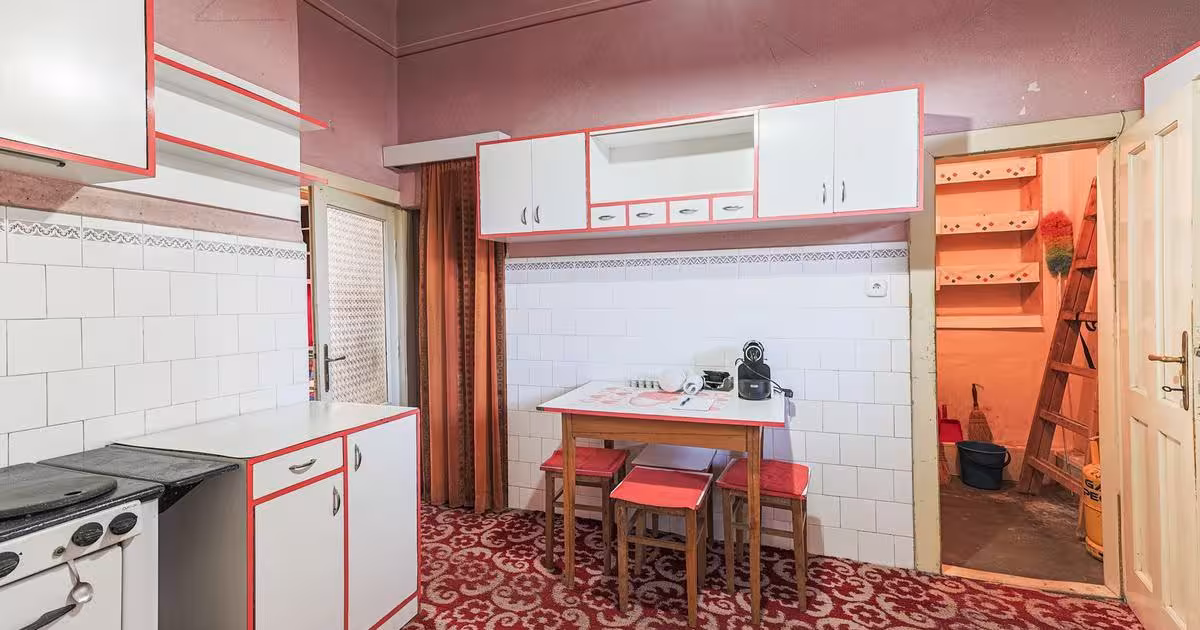 Apartament semidecomandat cu 7 camere în zona Ultracentral, Arad