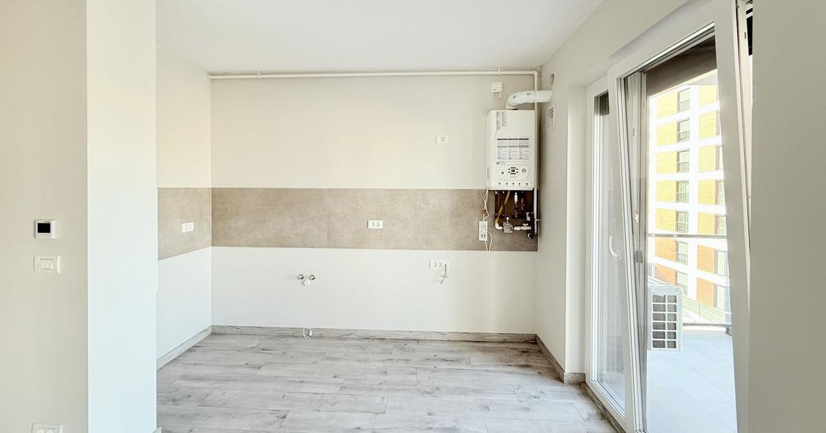 Apartament decomandat cu 3 camere în zona UTA, Arad