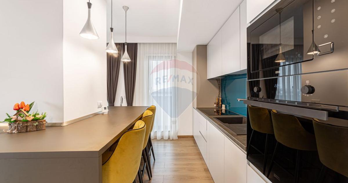 Apartament decomandat cu 3 camere în zona UTA, Arad