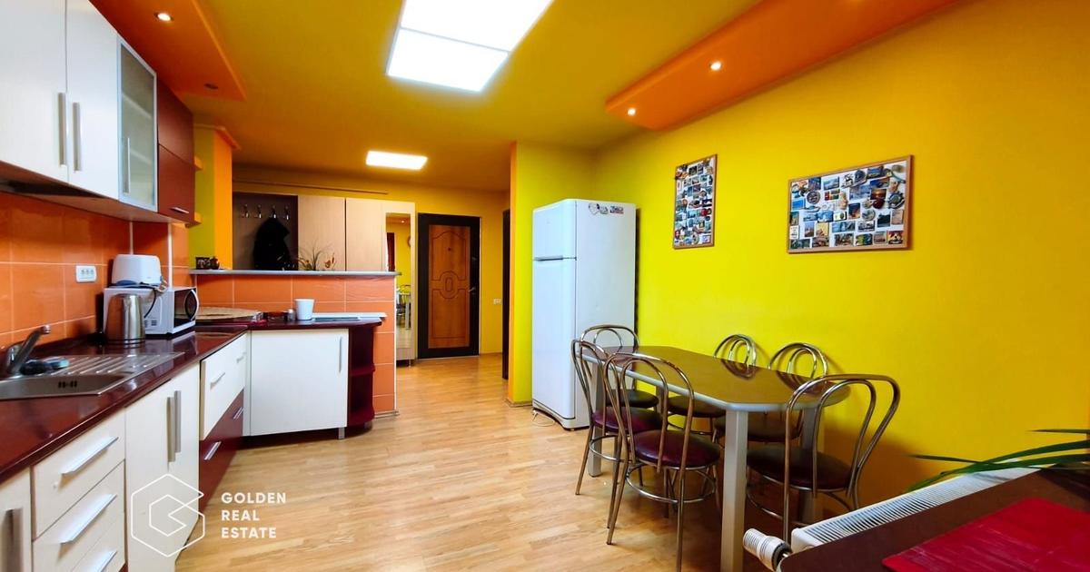 Apartament decomandat cu 3 camere în zona UTA, Arad