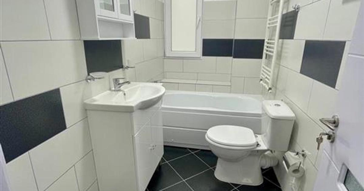 Apartament semidecomandat cu 3 camere în zona 9 Mai, Bacău