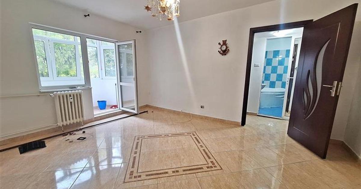 Apartament semidecomandat cu 2 camere în zona 9 Mai, Bacău